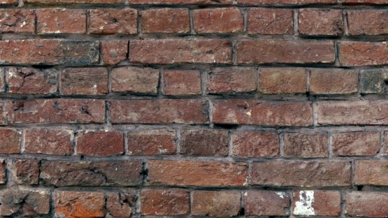 Solid wall brick pattern example 3
